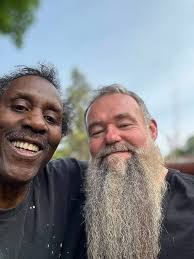 Gardell performed at Martin school with Stevie Wonder in the 60s what voice  ￼