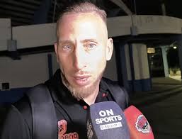 ESCUCHANDO OFERTAS 🗣"La gente no se preocupa si el compañero que le está  tocando demandar está bien en casa el si puede pagar el alquiler, solo se  ve que demando". 🗣"Yo tengo