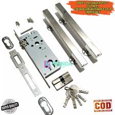 Ya, komponen ini merupakan bagian yang sangat penting dari sebuah pintu, yang juga. Handle 1 Set Kunci Pintu Rumah Minimalis 2 Buah Handle 25cm Dan 1 Body Kunci Gagang Tarikan Handle Pintu Rumah Untuk Daun Pintu Satu Handle Pintu Kamar Murah Mewah Berkualitas Anti Karat Lazada Indonesia