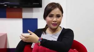 Live stream plus station schedule and song playlist. Download Video Profil Penyampai Sinar Fm Feeya Iskandar