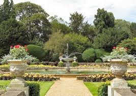 A Beautiful Italian Garden Photo Interiorholic Com Italian Garden Beautiful Home Gardens Garden Landscape Design