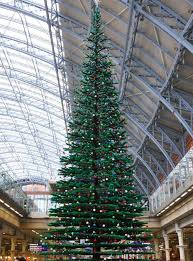 Kebiasaan memasang pohon natal sebagai dekorasi dimulai dari jerman. 40 Unique Christmas Tree Decoration Ideas