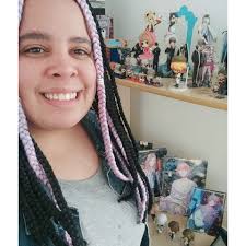 Love the new Poster arts especially Avacyn! But does anyone know who is in  the background?? Hope anyone knows have a nice rest weekend ✌️✌️✌️