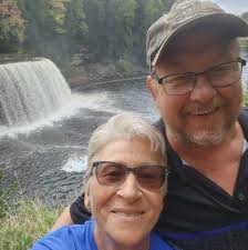 is there a tutorial for wire wrapping a stone for men's bolo?