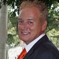 Dez Veares (@dezveares)