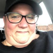 Angie Ogle's Instagram, Twitter & Facebook