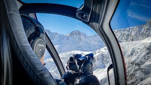 In kleingruppen geht's mit dem helikopter hinauf auf den berg in schwindelerregende höhen bis über 4'000 meter über dem. Heli Skiing With Air Zermatt Zermatt Matterhorn Switzerland Zermatt Heli Skiing Helicopter Skiing