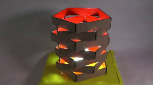 Assamualaikum, hai sahabat berkreasi semua, divideo kali ini saya membuat ide kreatif dari barang bekas , saya membuat lampu hias dari botol bekas minuman. Cara Membuat Lampu Hias Dari Kardus Youtube