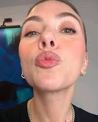 Does this style remind you of me?