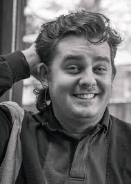 Two sides of the quoin