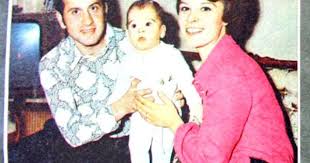 oguz topoglu melek kocyigit hulya kocyigit selim soydan guls eski film afisleri film afisleri unlu kisiler