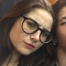 Sandy Monteiro (@sandiemonteiro)