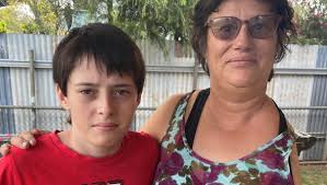 Fundraiser by Philippa Mclean : Help Pippa and her Son get back