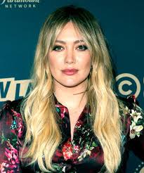 Variety of hilary duff medium hairstyle hairstyle ideas and hairstyle options. Hilary Duff Hairstyles Hair Cuts And Colors