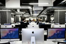 Porno, blagues et dragues lourdes... pas facile dêtre une femme à lécole  42