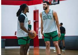 بسکتبالیست ایرانی در جمع غول‌های NBA (عکس)