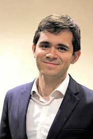 Dr. Alejandro Cantarero de Salazar