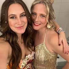 Angela Jane Lavender 🌙🎨💛✨