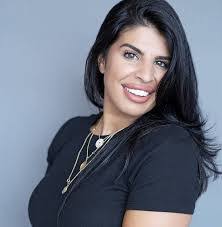 Amy Cavallaro's Instagram, Twitter & Facebook