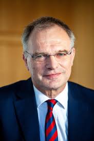 Benjamin-Immanuel Hoff: Deutschlandradio und ZDF sollten fusionieren