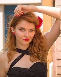It starting with the short and medium up to the long haircuts you can find exciting models. Vintage Vixens 15 Authentic Vintage Hairstyles For Curly Hair Types