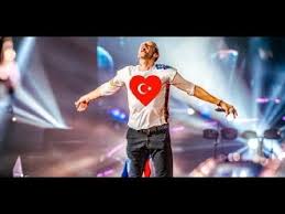 Coldplay Hymn For The Weekend Turkce Ceviri Coldplay Hymn Hymn For The Weekend Coldplay
