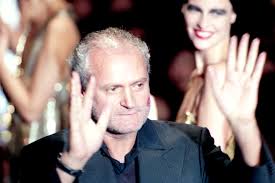 This dramatization retraces the events leading up to andrew cunanan's 1997 murder spree, which killed five men, including fashion icon gianni versace. Inside Gianni Versace S Final Fashion Show And The Battle With Sister Donatella Vanity Fair