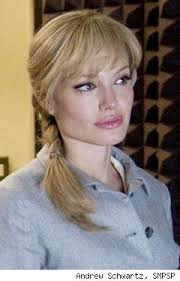 How Angelina Jolie S Locks Rock Salt Angelina Jolie Blonde Angelina Jolie Angelina Jolie Movies