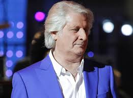 He is a producer and writer, known for t'aime (2000), le plus grand cabaret du monde (1998) and monsieur max et la rumeur (2014). Patrick Sebastien Sa Fille Adoptive Victime De Racisme Je Comprends Pas Cette Violence