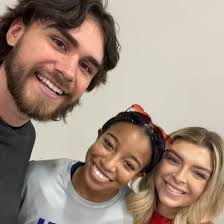 Congratulations to Class of 2026 Léger & Moon Volleyball athlete Charlie  Henderson