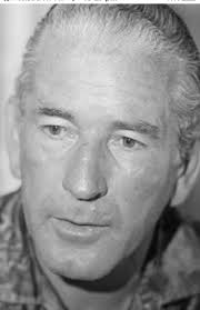 this is mr gary loftin. and him drive a truk. f***** peterbild