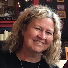 Are there ponds or rivers to play in around Shelburne?