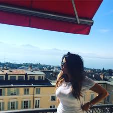 وأجابت نسرين على أسئلة جمهورها التي تلقتها عبر خاصية القصص القصيرة في حسابها على instagram ومنها سؤال عن مواصفات شريك حياتها. Instagram Photos Zmag