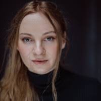 Claire Duncan's Instagram, Twitter & Facebook