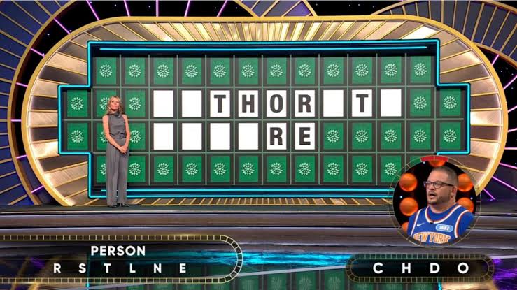 Wheel of Fortune': Knicks Fan Squeezes Ryan Seacrest After Incredible $70,000 Win - AOL