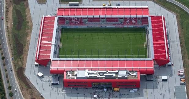 Jahnstadion, Regensburg - Assmann