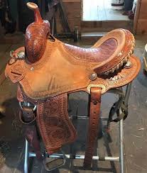 The reinsman charmayne james record breaker barrel saddle is made by reinsman out of yoakum, tx. Barrel Horse World