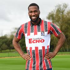 Cardiff south wales police said there are not believed to be any suspicious circumstances courts the court heard the impact of the 'sickening blow' echoed around the buildings of the complex. Cardiff City Fc 1993 94 Away Retro Fussball Trikot Online Kaufen Copa
