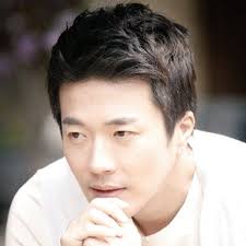 RosaElia (@RosaSenseylove1)