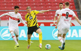 Vfb take the lead from their first proper foray into the dortmund box. Wilder Schlagabtausch In Stuttgart Der Vfb Muss Sich Borussia Dortmund Mit 3 2 Geschlagen Geben Vfb Stuttgart Zeitungsverlag Waiblingen