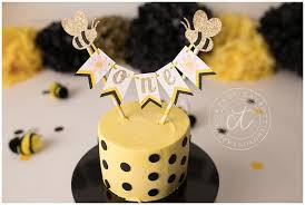 In the crafting menu, you should see a crafting area that is made up of a 3x3 crafting grid. Bee Cake Topper Bumble Bee Cake Topper Bee Party Decoration Bumble Bee Birthday Bee 1st Birthday Fun To Bee One Bee Cake Bunting By Tickled Glitzy Boutique Catch My Party