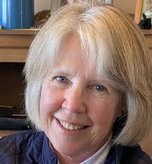 Eleven Golden Grads join Commencement