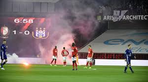 Video răzvan marin a făcut spectacol în meciul cu echipa lui chipciu, anderlecht. Standard Anderlecht Le Match Est Definitivement Arrete Suite A Des Jets De Fumigenes Des Fans Mauves Le Soir