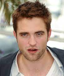 Kurze Hairstyling Ideen Fur Manner Die Toll Aussehen Neueste Frisuren 2018 Robert Pattinson Hair Styles Robert Pattinson Dior