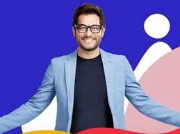 Enrico papi, è un conduttore italiano con alcuni programmi di successo alle spalle come sarabanda e infatti, attualmente non sappiamo nell'età, e né il suo lavoro. Enrico Papi Condurra La Finale Di Italia S Got Talent 2020 Al Posto Di Lodovica Comello Incinta
