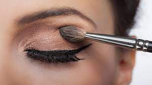 En este video les enseñare como aplicar y difuminar sombras paso a paso para crear el maquillaje de ojos perfecto para cualquier ocasión. Como Aplicar Las Sombras De Ojos Paso A Paso