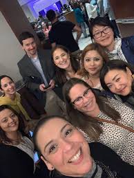 Esther Zamora (@iluveez)