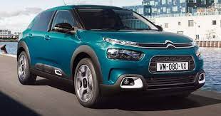 This manual for citroen c4 cactus, given in the pdf format, is available for free online viewing and download without logging on. Refreshed Citroen C4 Cactus Gains Hydraulic Suspension For A Smoother Ride Carscoops Citroen C4 Citroen Citroen Ds4