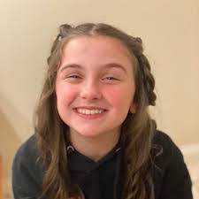 Ellen Hwang's Instagram, Twitter & Facebook