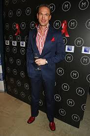 Christian jessen married rogerio barreto, how old tall facts dr christian jessen net worth ranges from $100 thousand to $1 million dollars. Dr Christian Jessen I Watched My Uncle Battle Ms For 25 Years Express Co Uk